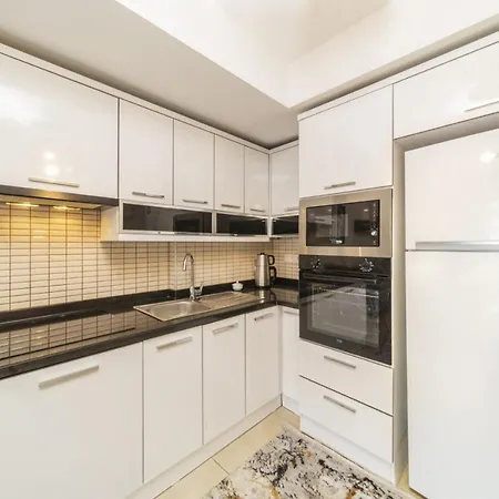 Colorful Flat With Shared Pool And In * Alanya
