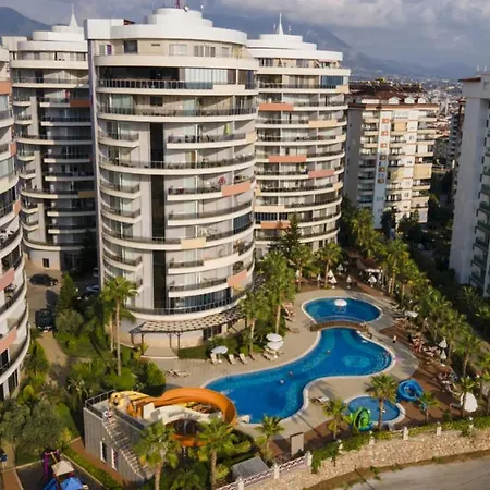 Colorful Flat With Shared Pool And In Алания