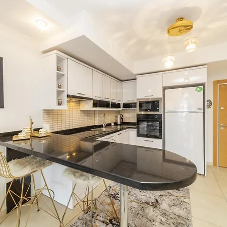 Apartment Colorful Flat With Shared Pool And In *