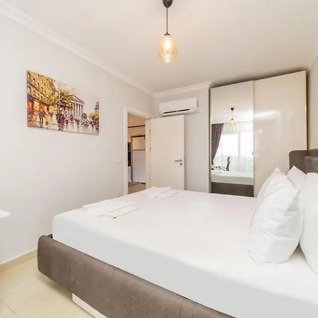 Apartment Colorful Flat With Shared Pool And In Alanya